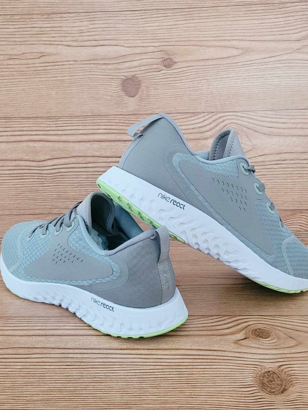 Nike Legend React Running 'Mica Green Stucco' - Picture 5 of 8